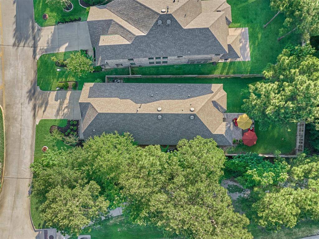 Premium lot offers privacy with back & side wooded reserve