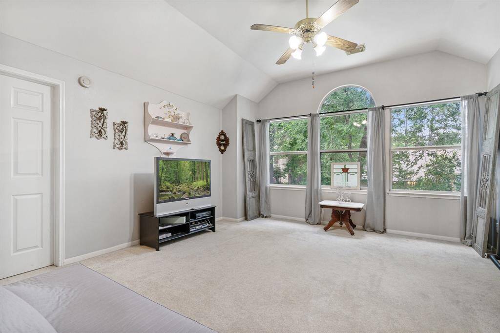Secondary bedroom