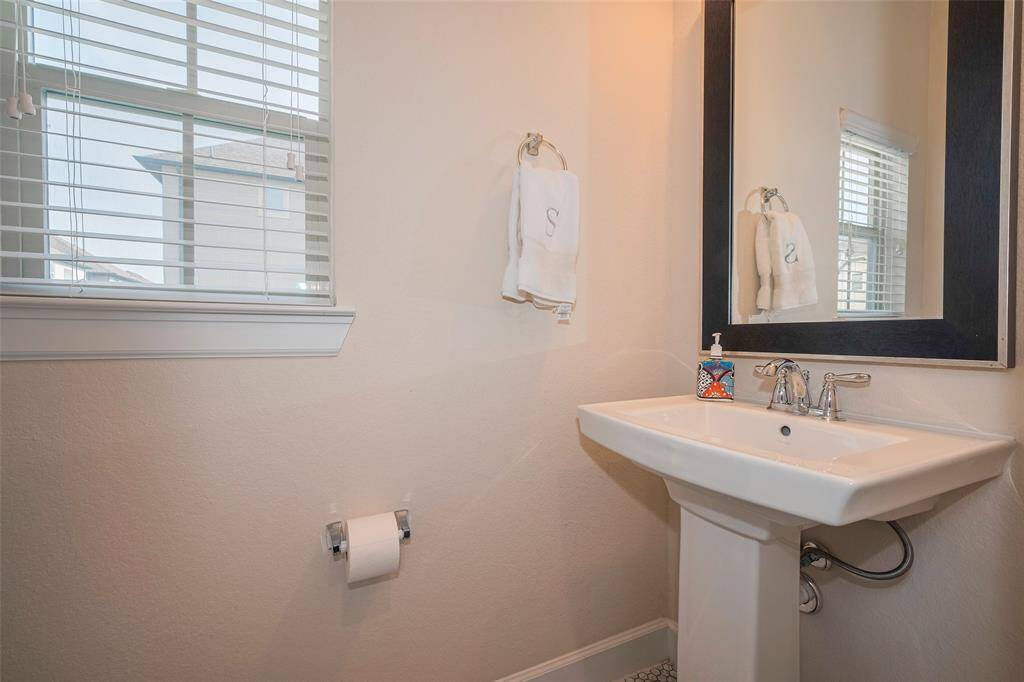 Half bath conveniently located on 2nd floor near the kitchen