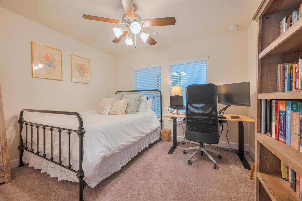 Guest room/office on first floor