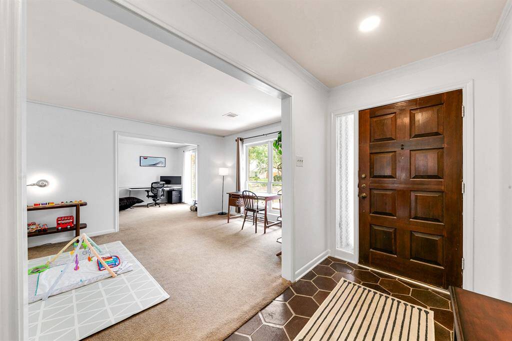 Welcoming Entryway.