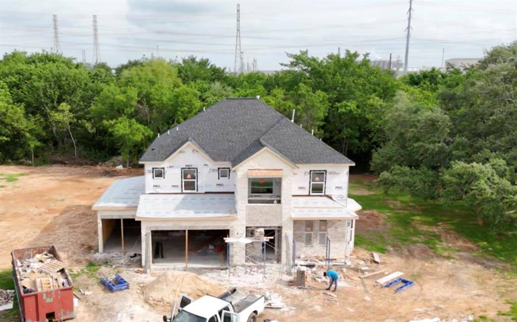 Plenty of mature, surrounding landscape to ensure privacy and comfort in your new home.