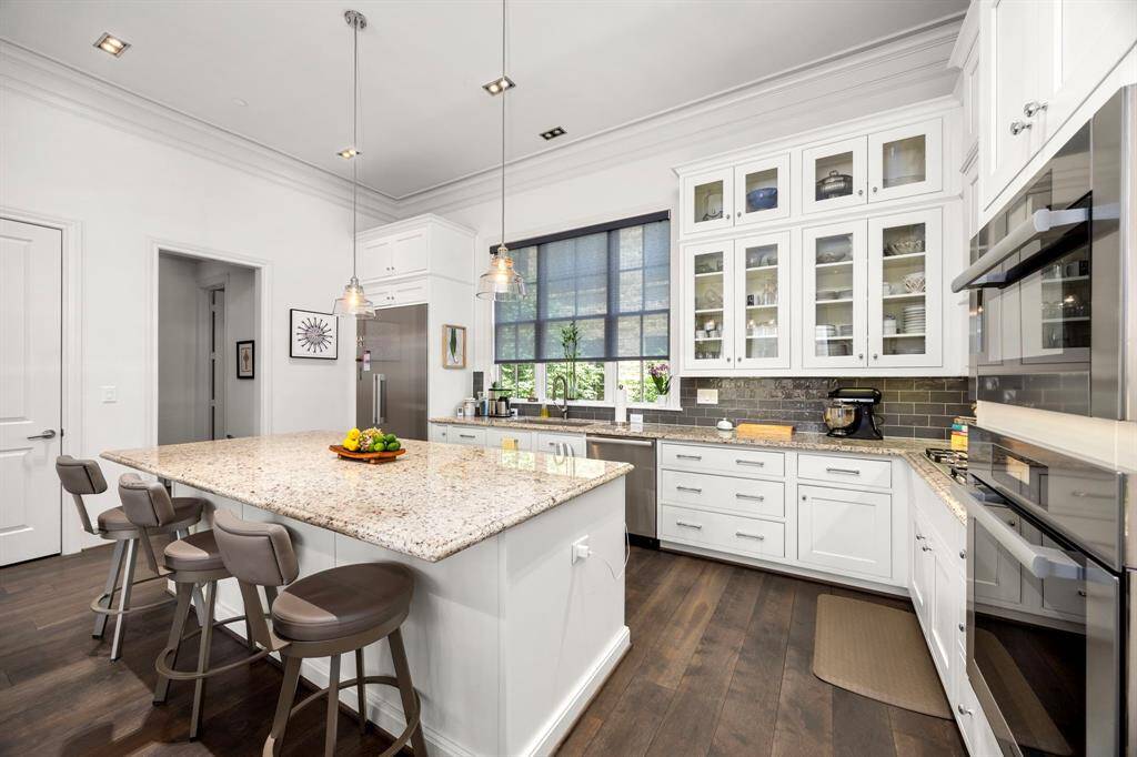 Chef's Kitchen - 2nd Floor - Lazy Susan in Corner Cabinet
