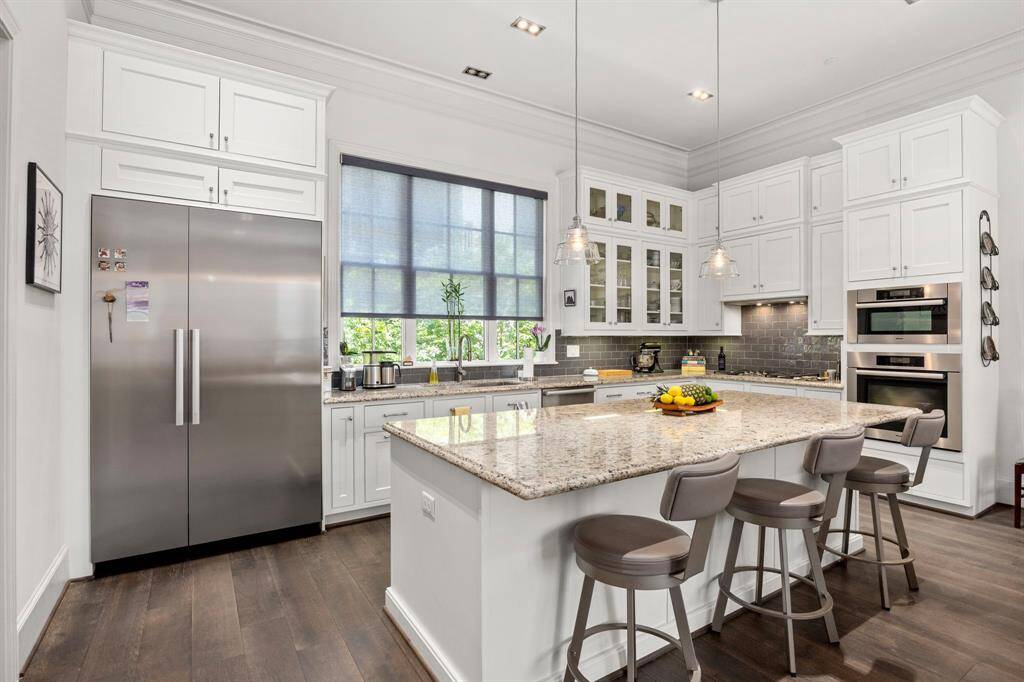 Chef's Kitchen - 2nd Floor - Refrigerator stays with home.
