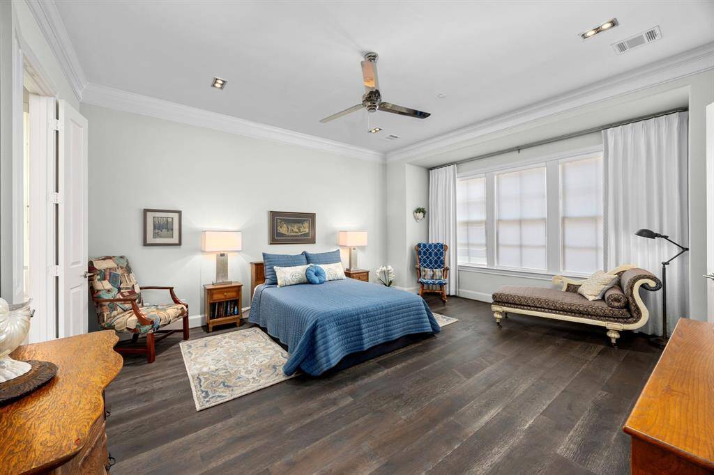 Primary Suite - 3rd Floor