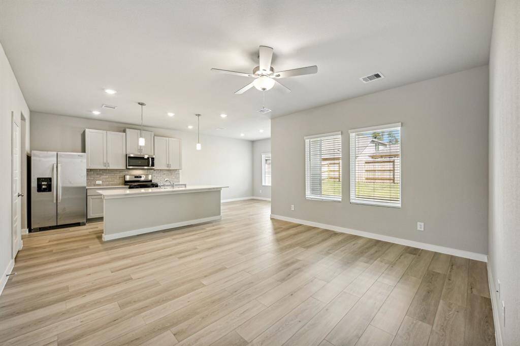 Photo is not of the actual home but is an inspirational photo of builder’s model home and may depict options, furnishings, and/or decorator features that are not included.