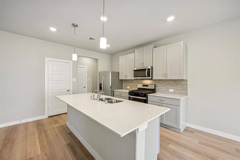 Photo is not of the actual home but is an inspirational photo of builder’s model home and may depict options, furnishings, and/or decorator features that are not included.