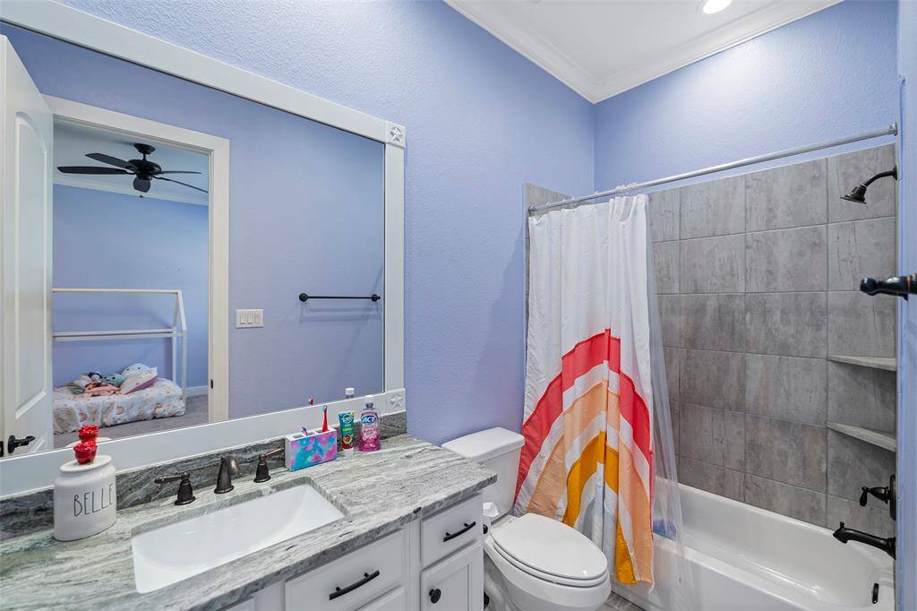 Bedroom 3 with tub /shower.