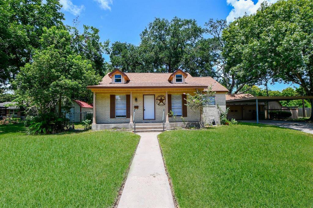 Large front yard.
