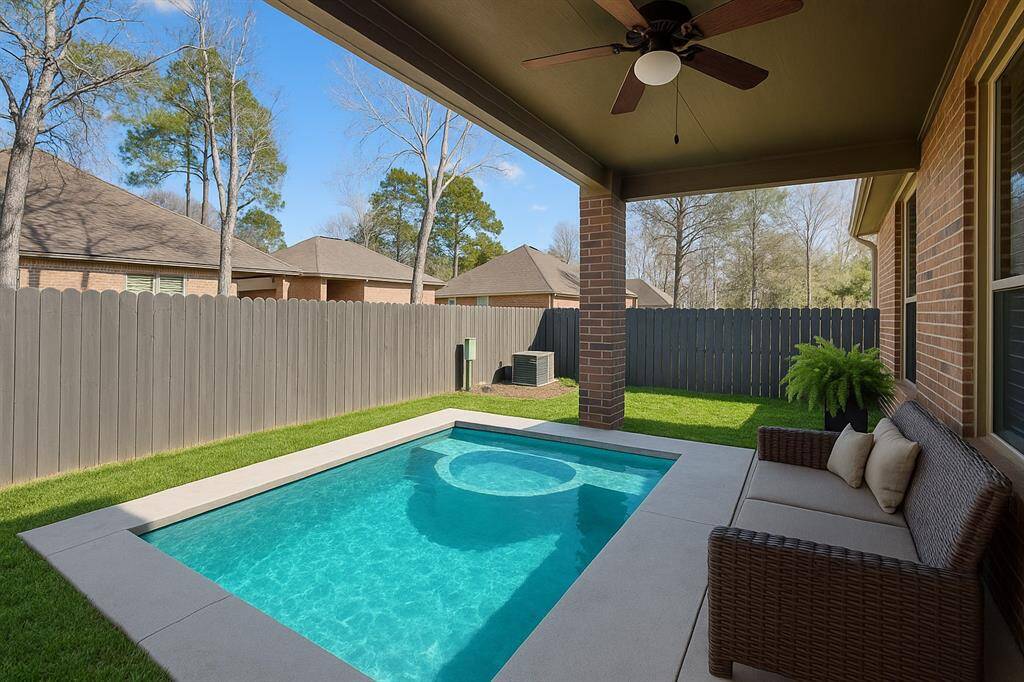 (Pool rendering) Enough room for a pool!