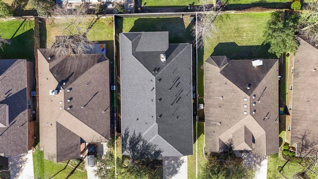 Roof is less that 2 years old!
