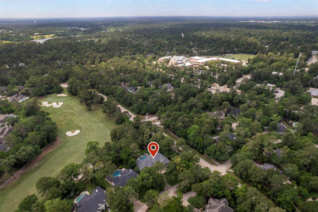 Situated in a prime location, this home is zoned to exemplary Conroe ISD schools including Galatas Elementary and The Woodlands High School.