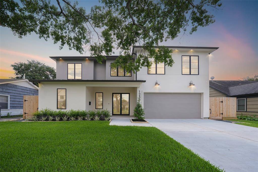 Beyond Gorgeous Front Exterior