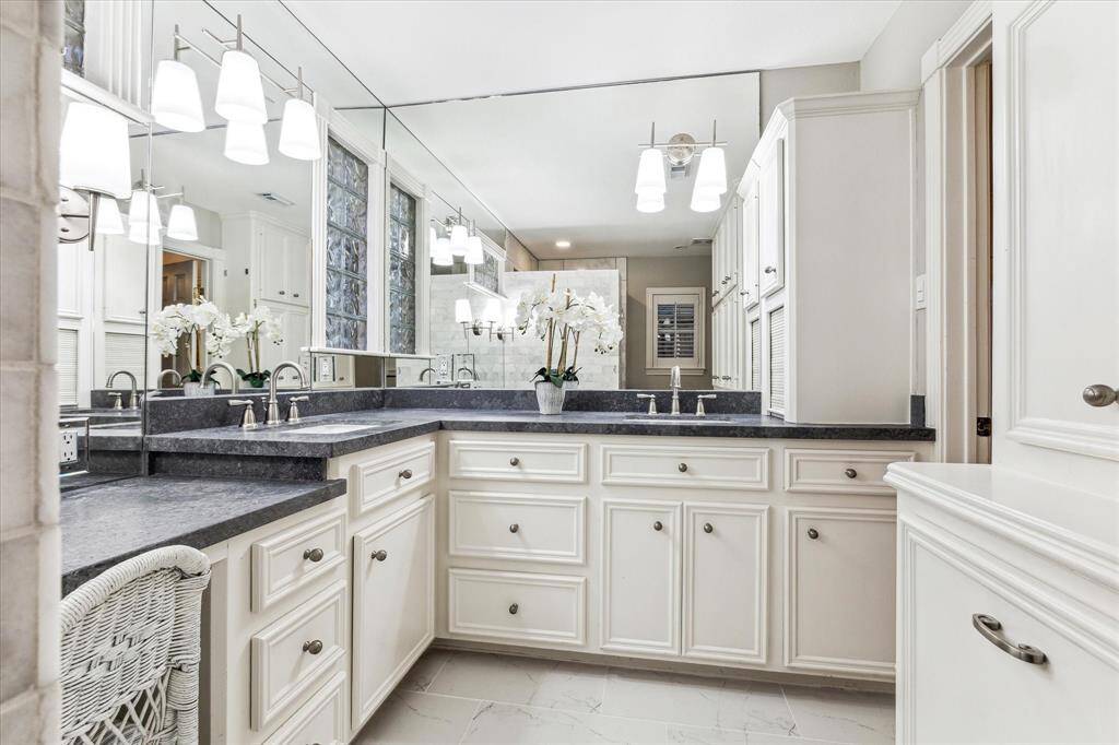 Renovated primary ensuite bathroom.