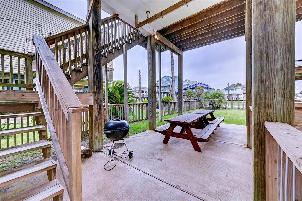 Grilling and picnic area near the front yard.