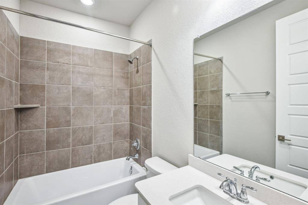 Photo is not of the actual home but is an inspirational photo of builder’s model home and may depict options, furnishings, and/or decorator features that are not included.