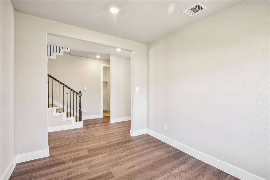 Photo is not of the actual home but is an inspirational photo of builder’s model home and may depict options, furnishings, and/or decorator features that are not included.