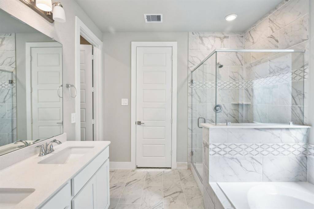 Photo is not of the actual home but is an inspirational photo of builder’s model home and may depict options, furnishings, and/or decorator features that are not included.