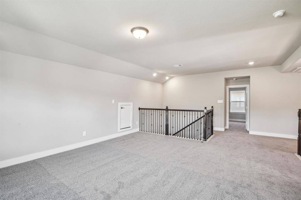 Photo is not of the actual home but is an inspirational photo of builder’s model home and may depict options, furnishings, and/or decorator features that are not included.