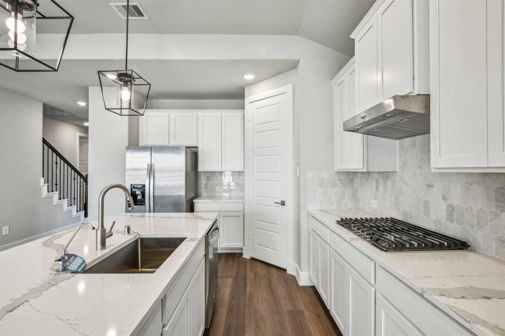 Photo is not of the actual home but is an inspirational photo of builder’s model home and may depict options, furnishings, and/or decorator features that are not included.