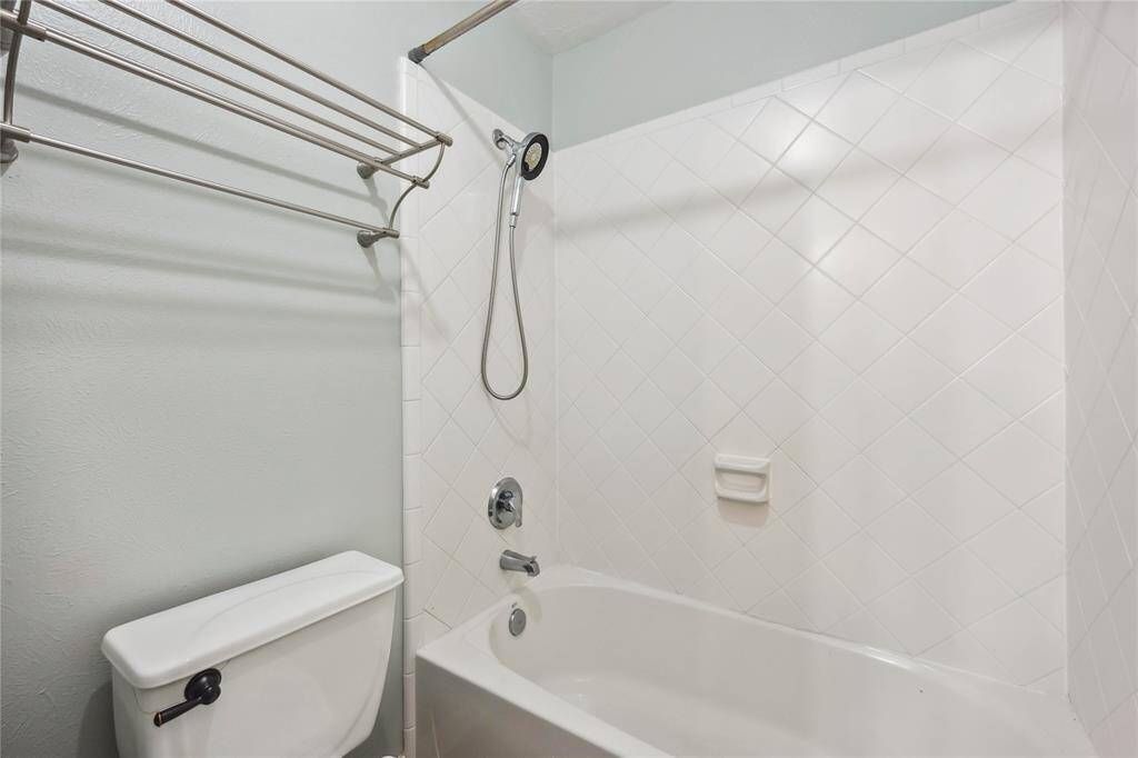 2nd bathroom