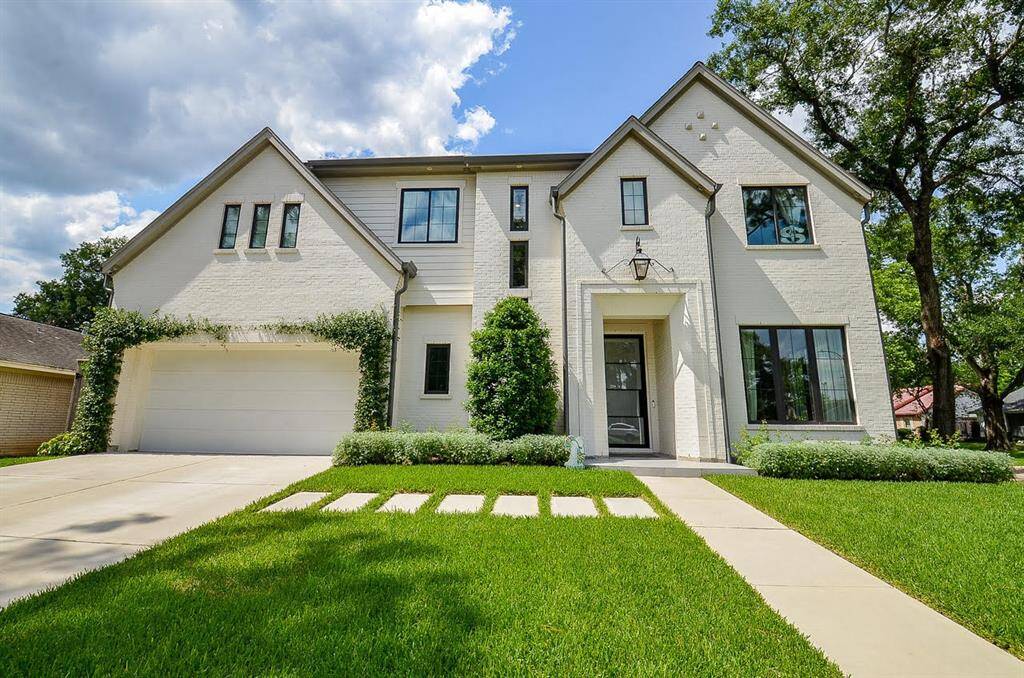 Welcome to 13802 Saint Marys Lane.