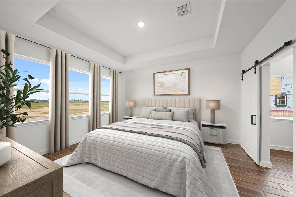 Spacious primary suite (*Photo not of actual home and used for illustration purposes only.)