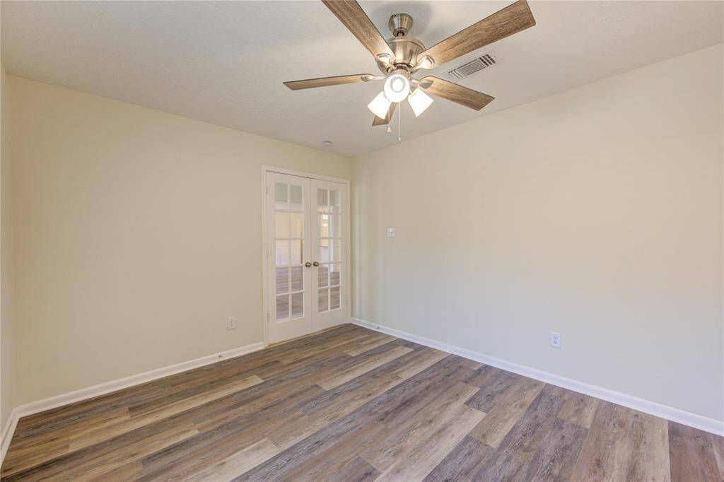 Another view of the home office.