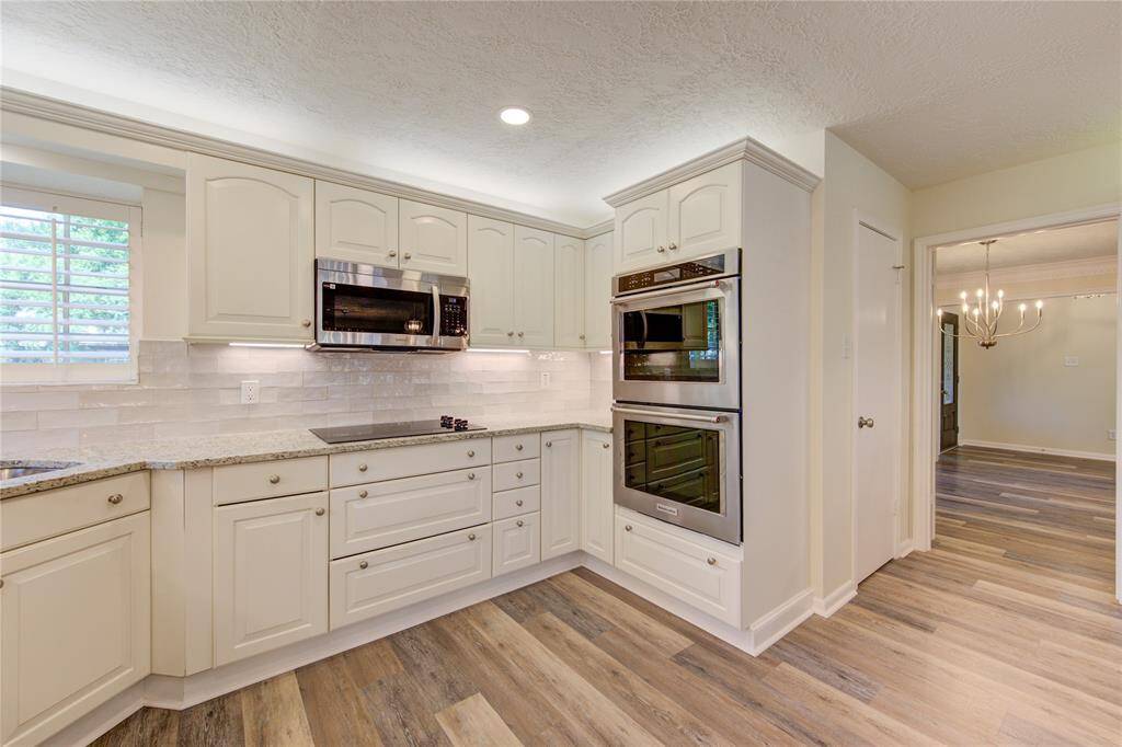 New appliances include dishwasher, microwave, cooktop and 30" double oven.  By the way, the home also have 2 brand new HVAC systems too!