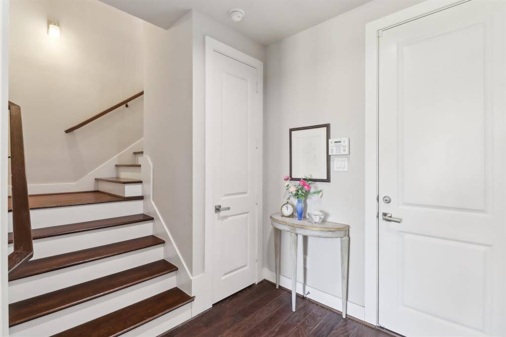 Entry way into the home