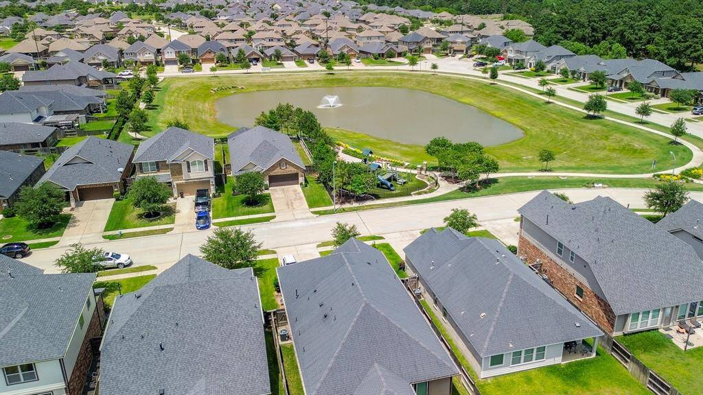 Picture yourself enjoying morning coffee under the covered patio, with a satisfying view of a carpet of green, surrounded by privacy fencing.