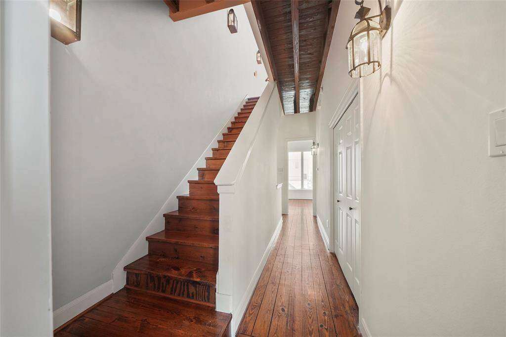 2nd Floor Landing