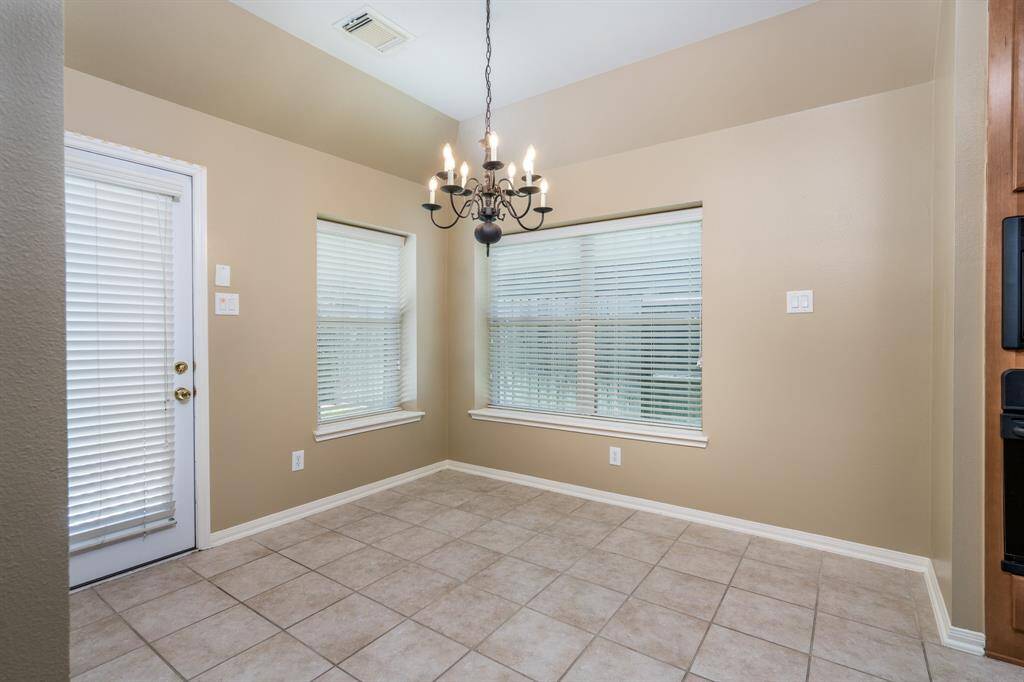 Breakfast Room