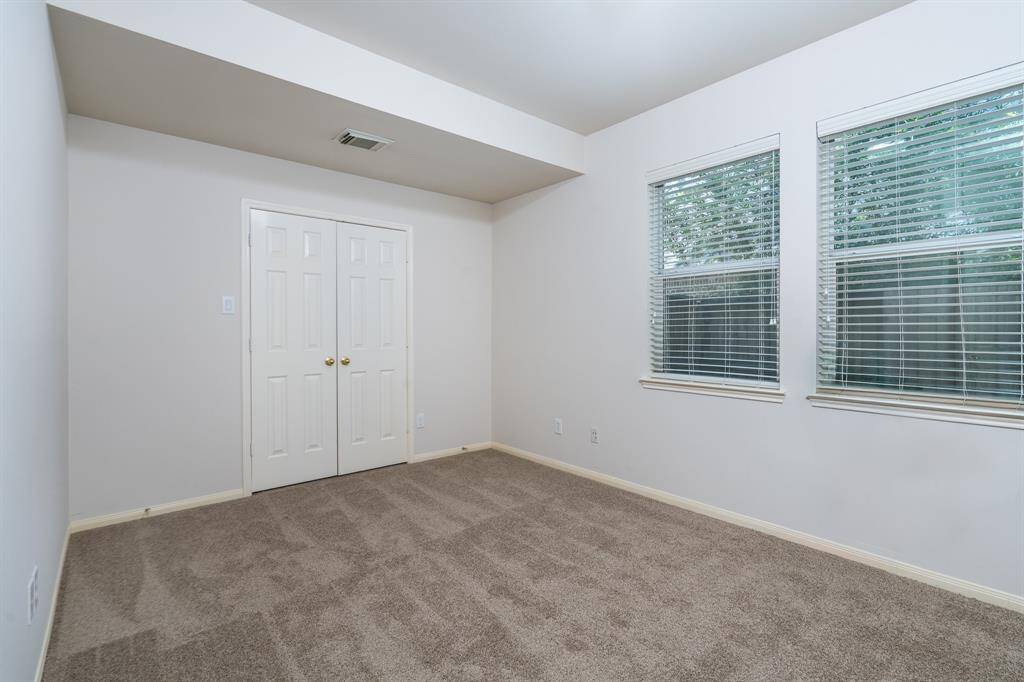 Secondary downstairs bedroom