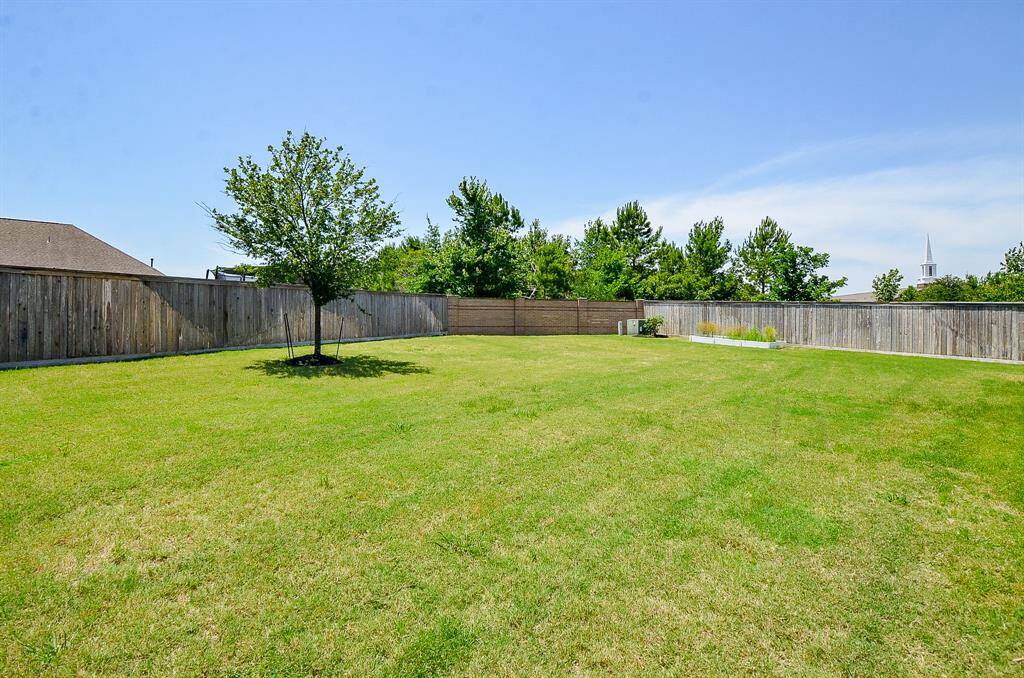 With no rear neighbors, it’s your own peaceful outdoor escape right at home.