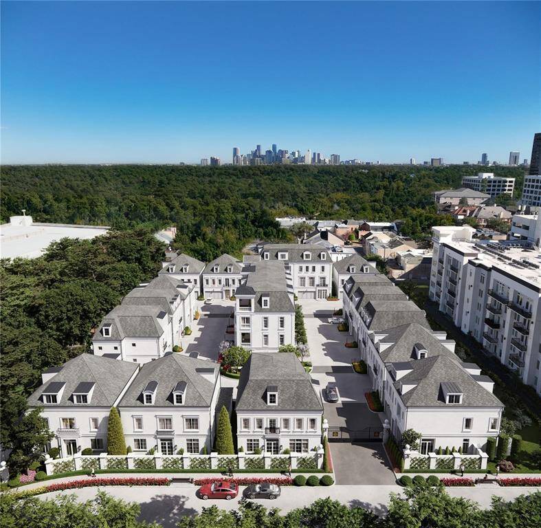 Wentworth is a prestigious gated community consisting of 19 homes wheretimeless beauty intersects with English elegance and inspired by the sophisticated style of London townhouses. Located between River Oaks and Tanglewood, this community isnestled just moments away from Buffalo Bayou, Memorial Park, and Uptown Park. Access to some of Houston's finest dining, shopping, and entertainment destinations.