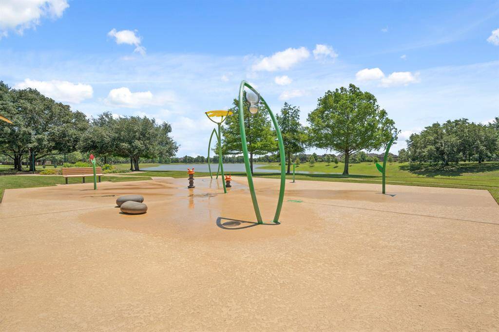 Splash pad.