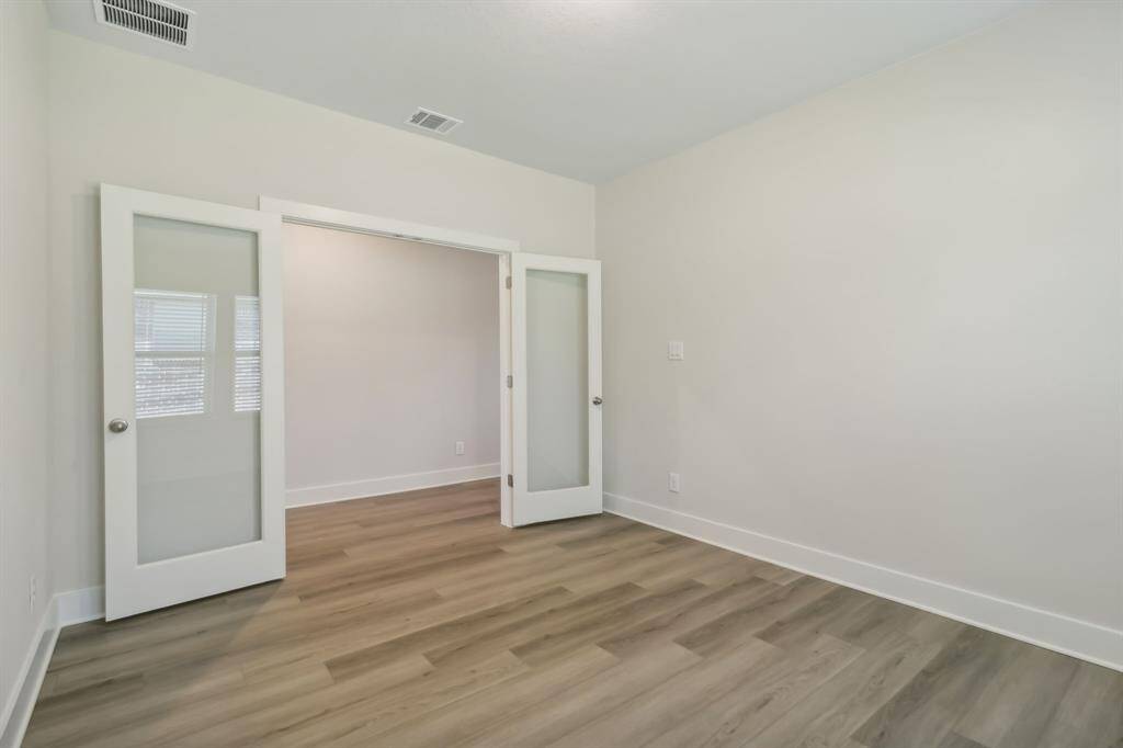 Photo is not of the actual home but is an inspirational photo of builder’s model home and may depict options, furnishings, and/or decorator features that are not included.