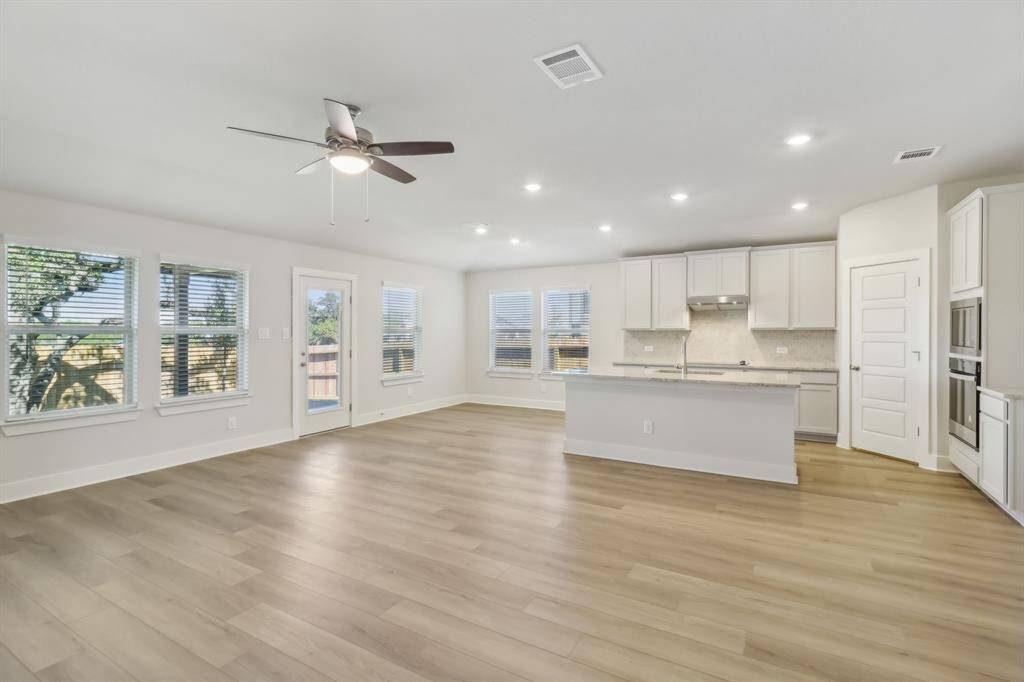 Photo is not of the actual home but is an inspirational photo of builder’s model home and may depict options, furnishings, and/or decorator features that are not included.
