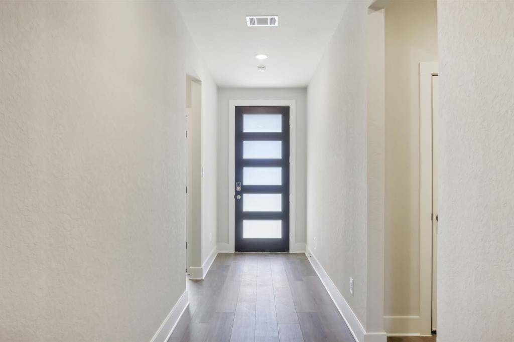 Photo is not of the actual home but is an inspirational photo of builder’s model home and may depict options, furnishings, and/or decorator features that are not included.