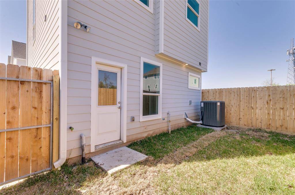 EACH HOME HAS A FULLY FENCED YARD, PLENTY OF ROOM FOR PETS