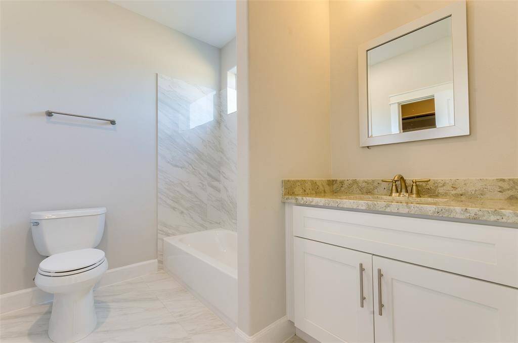 SECONDARY BATHROOM