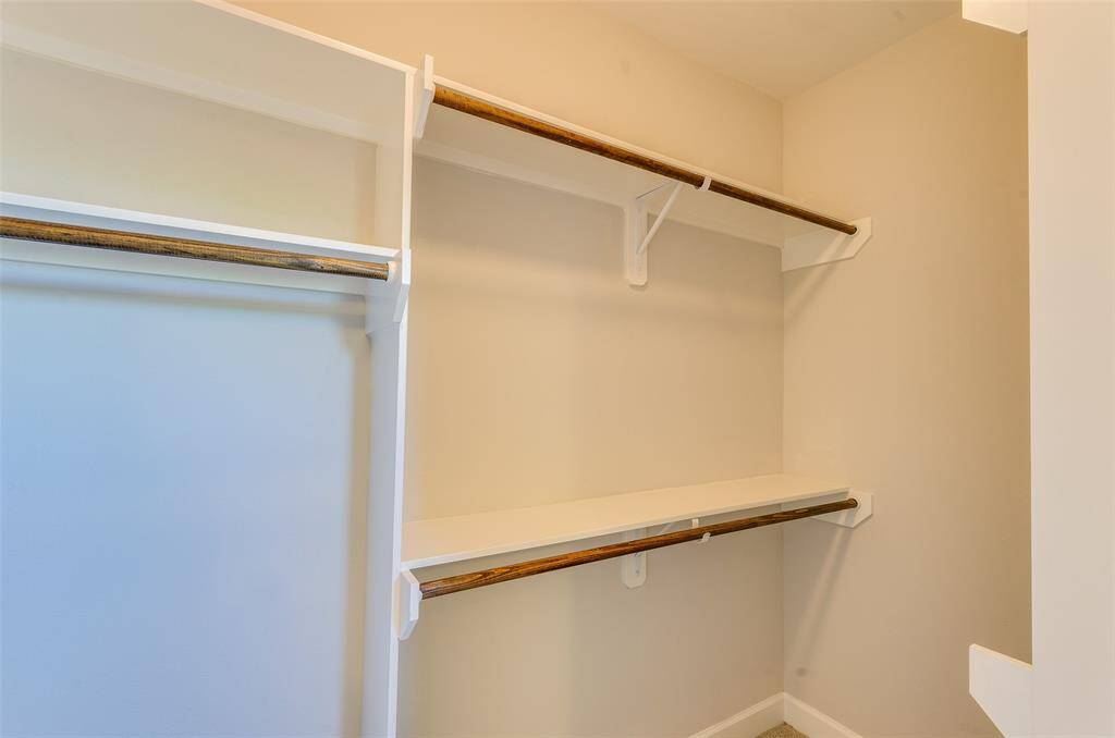 SECONDARY CLOSET