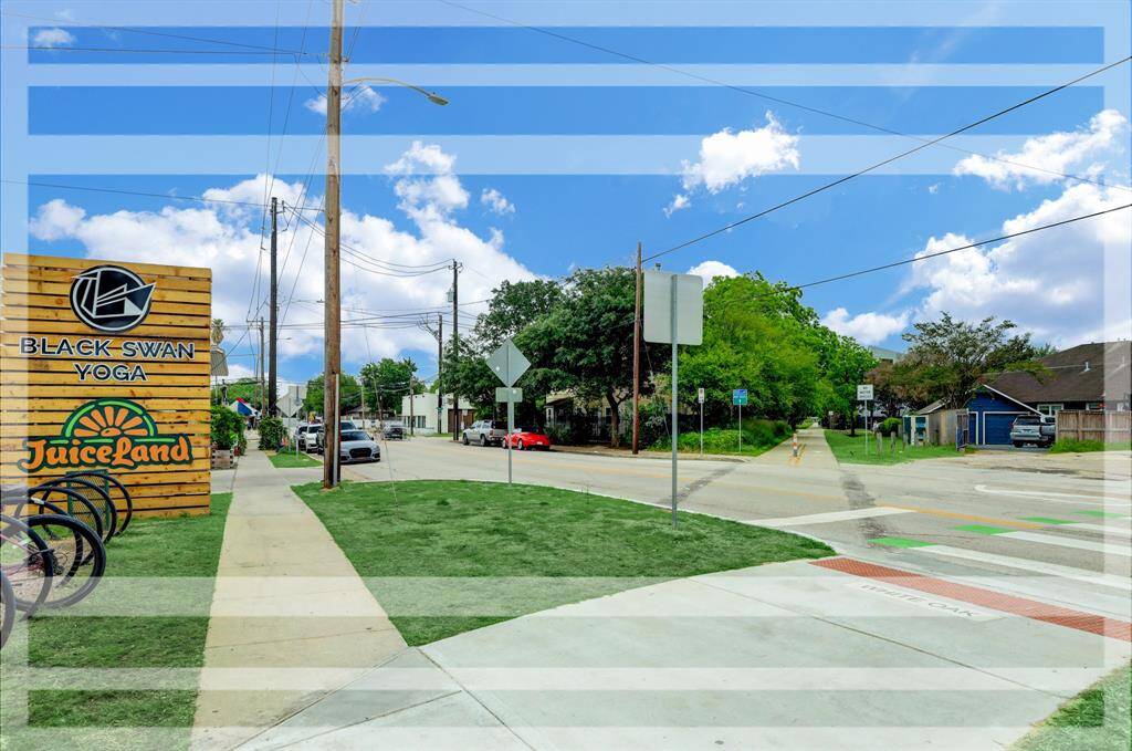 Enjoy accessibility to all the Heights Hot Spots such as Black Swan Yoga Studio!