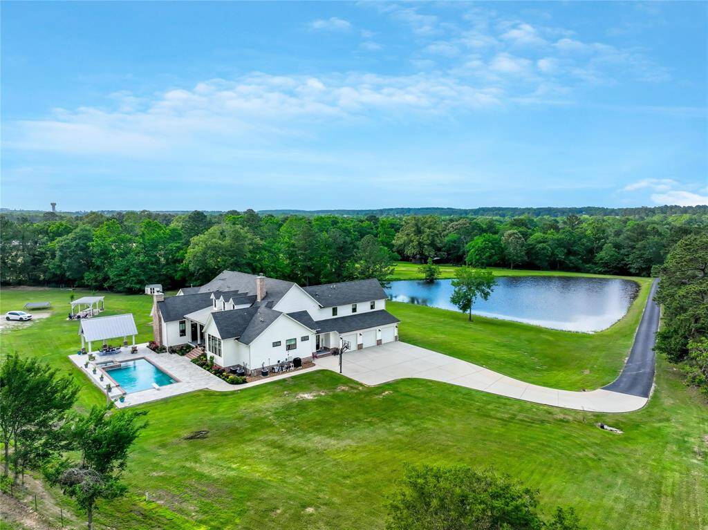 Stunning estate on 13.73 acres!