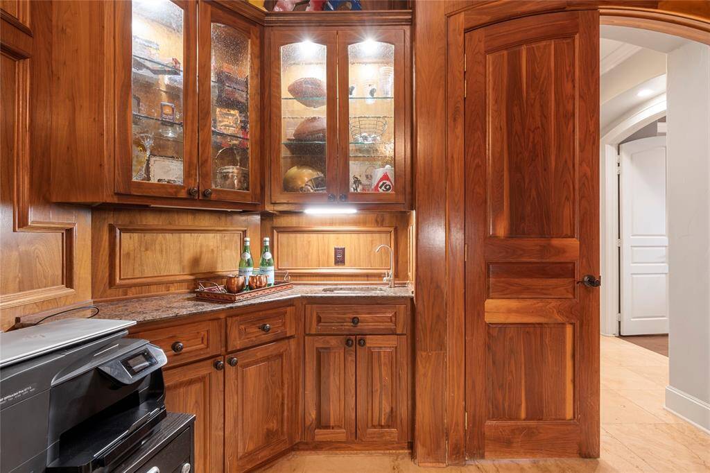 Window down and use the room for. movie night...wet bar at the ready.