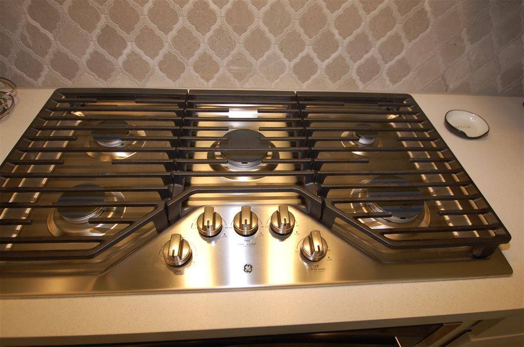 GE 36" 5-burner gas stove