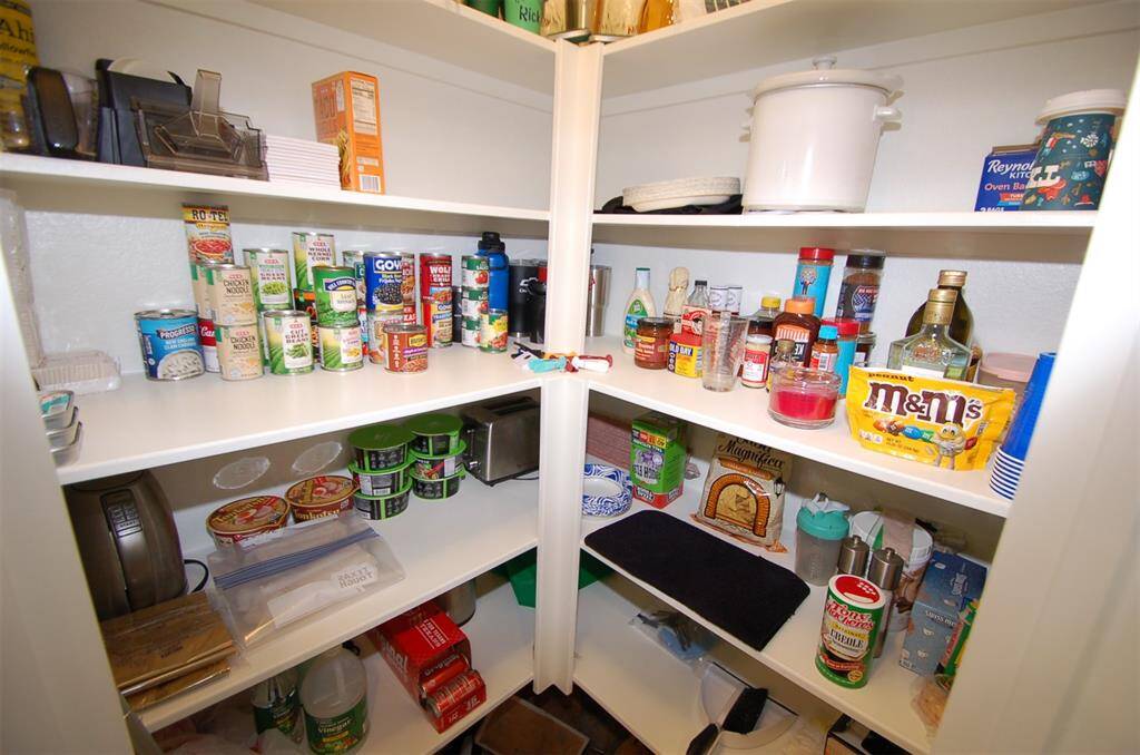 Walk-in pantry