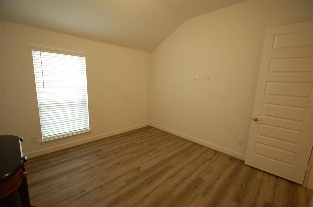 3rd bed room