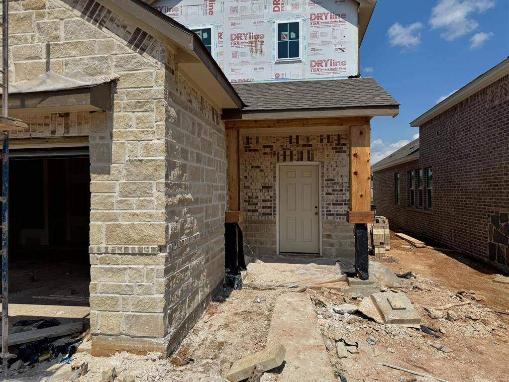 Note: Sample product photo. Actual exterior and interior selections may vary by homesite. Photo may be virtually staged
